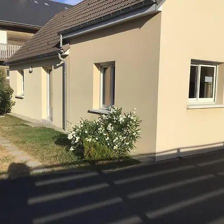 Maison De A Deux Pas De La Nyaraló Pirou